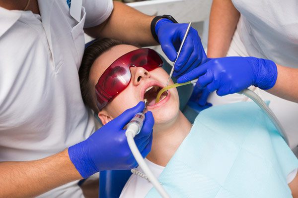 دندانپزشکی-در-کرمانشاه